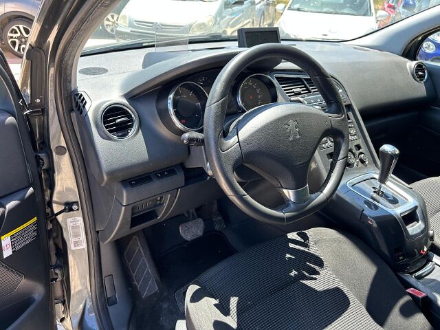 PEUGEOT 5008 SPORT PACK 1.6 E-HDI AUTO SPANISH LHD IN SPAIN 125K 5 SEATS SUPERB 2012